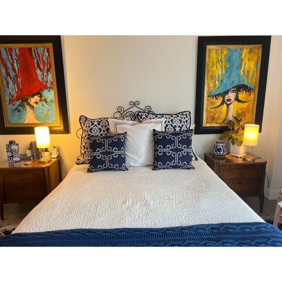 JACQUARD EURO 26" x 26" Pillow DOWN FILLED Navy & White Damask Pattern Zipper - Picture 4 of 9